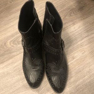 Zara black anckle cowboy boots